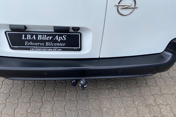 Hvid Opel Combo fra 2022