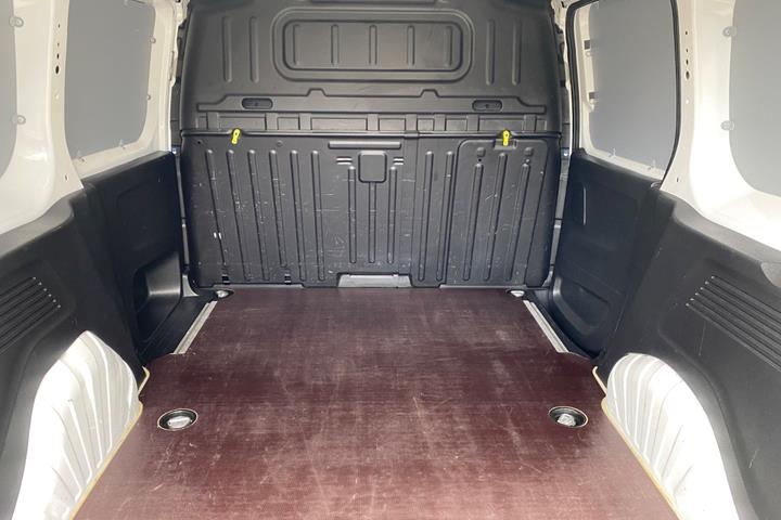 Hvid Opel Combo fra 2022