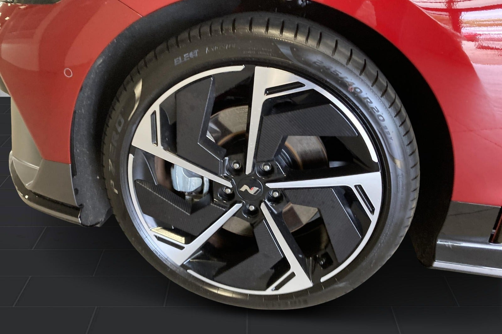 Rød Hyundai Ioniq 6 fra 2026