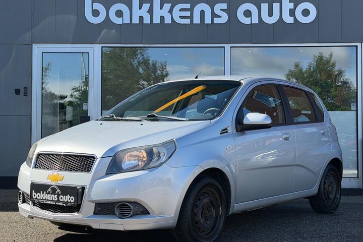 undefined Chevrolet Aveo fra 2012 set udefra