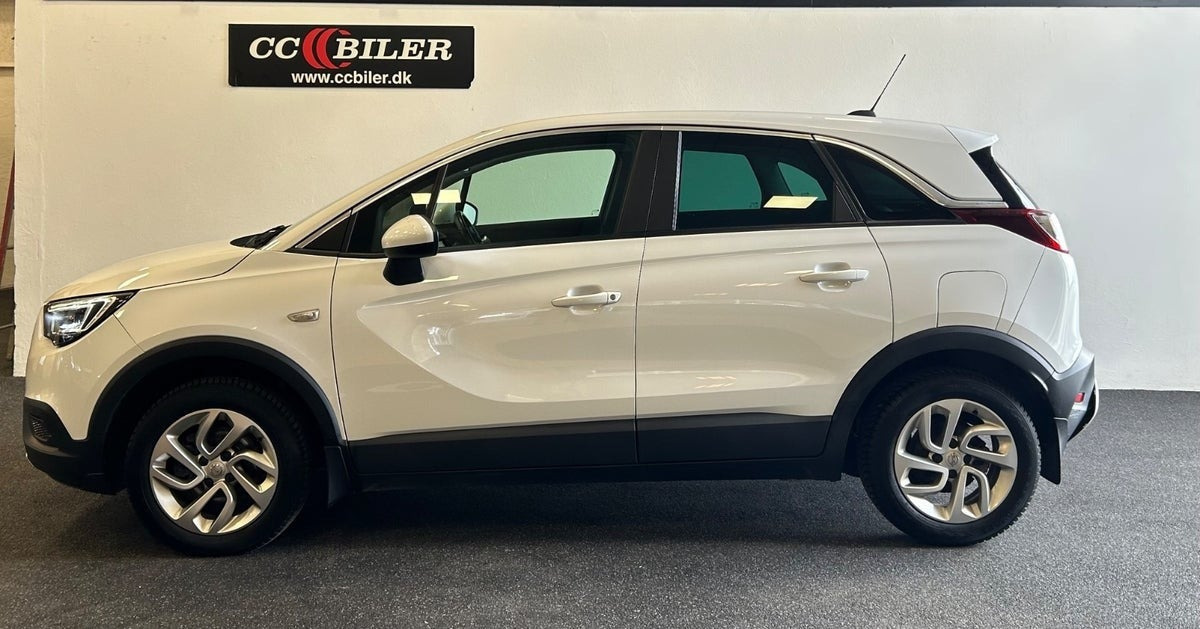 Hvid Opel Crossland X fra 2018