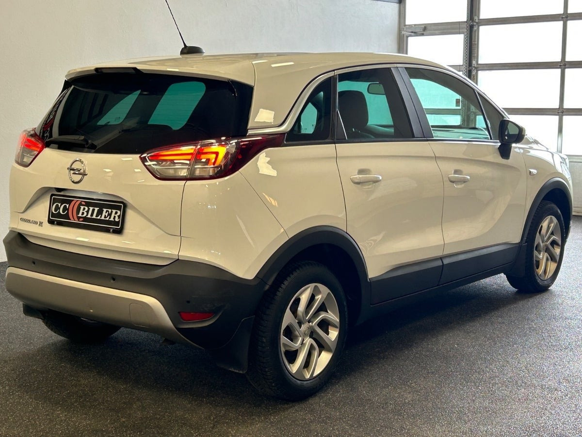Hvid Opel Crossland X fra 2018