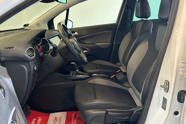 Hvid Opel Crossland X fra 2018