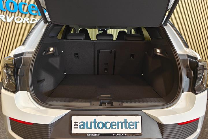 Hvid Ford Explorer fra 2025