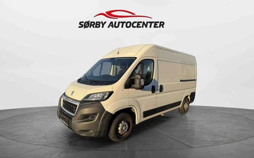Peugeot Boxer 333 2,2 BlueHDi 140 L2H2 Premium