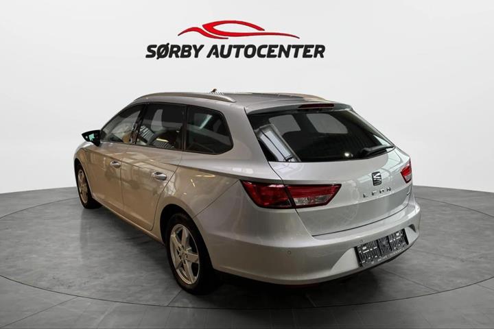 Grå Seat Leon fra 2016