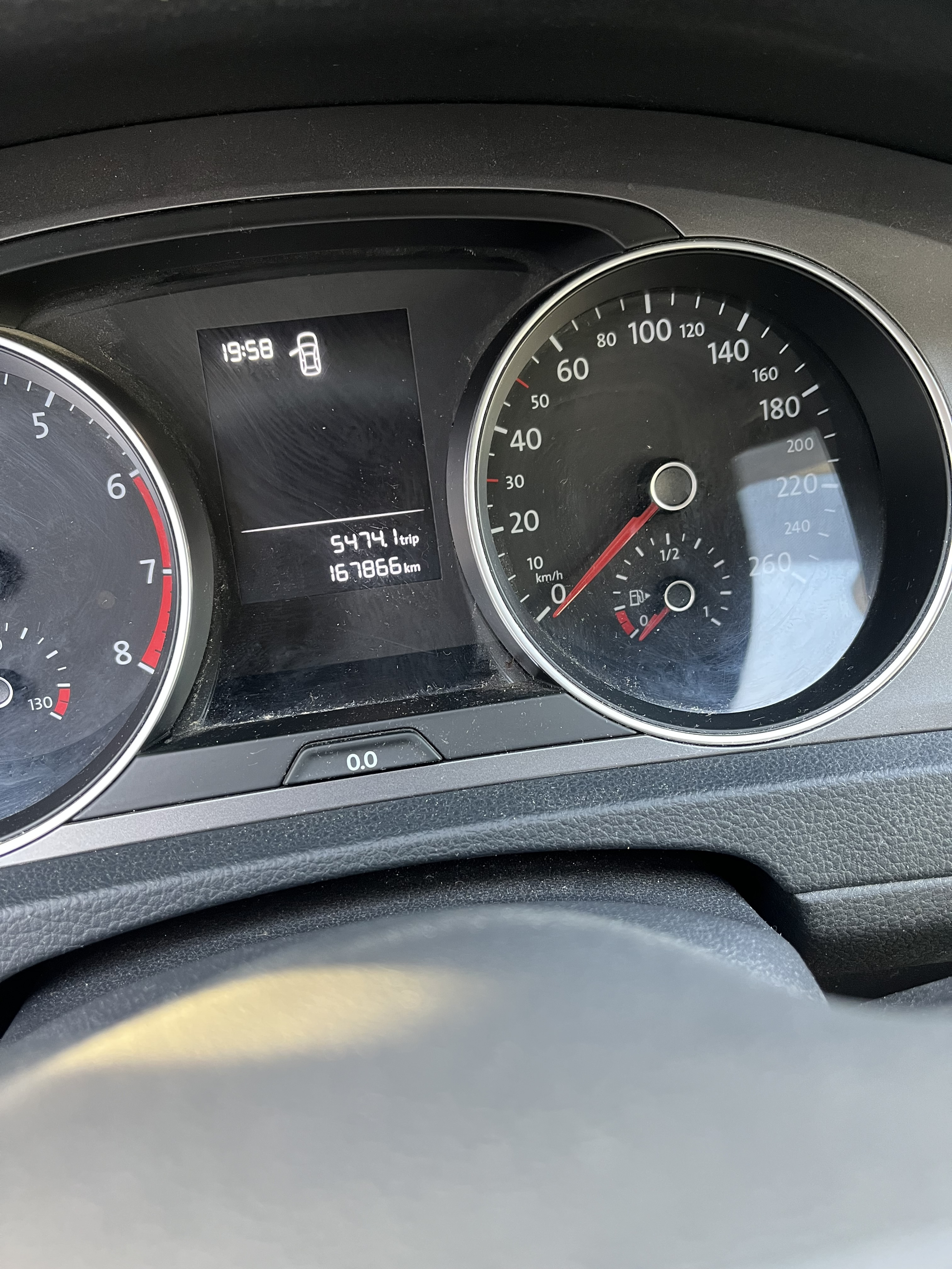 Grå VW Golf VII fra 2014