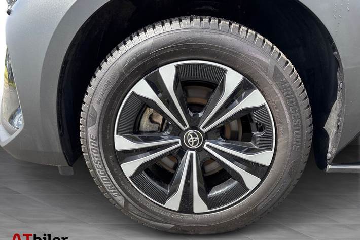 Sort Toyota BZ4X fra 2023