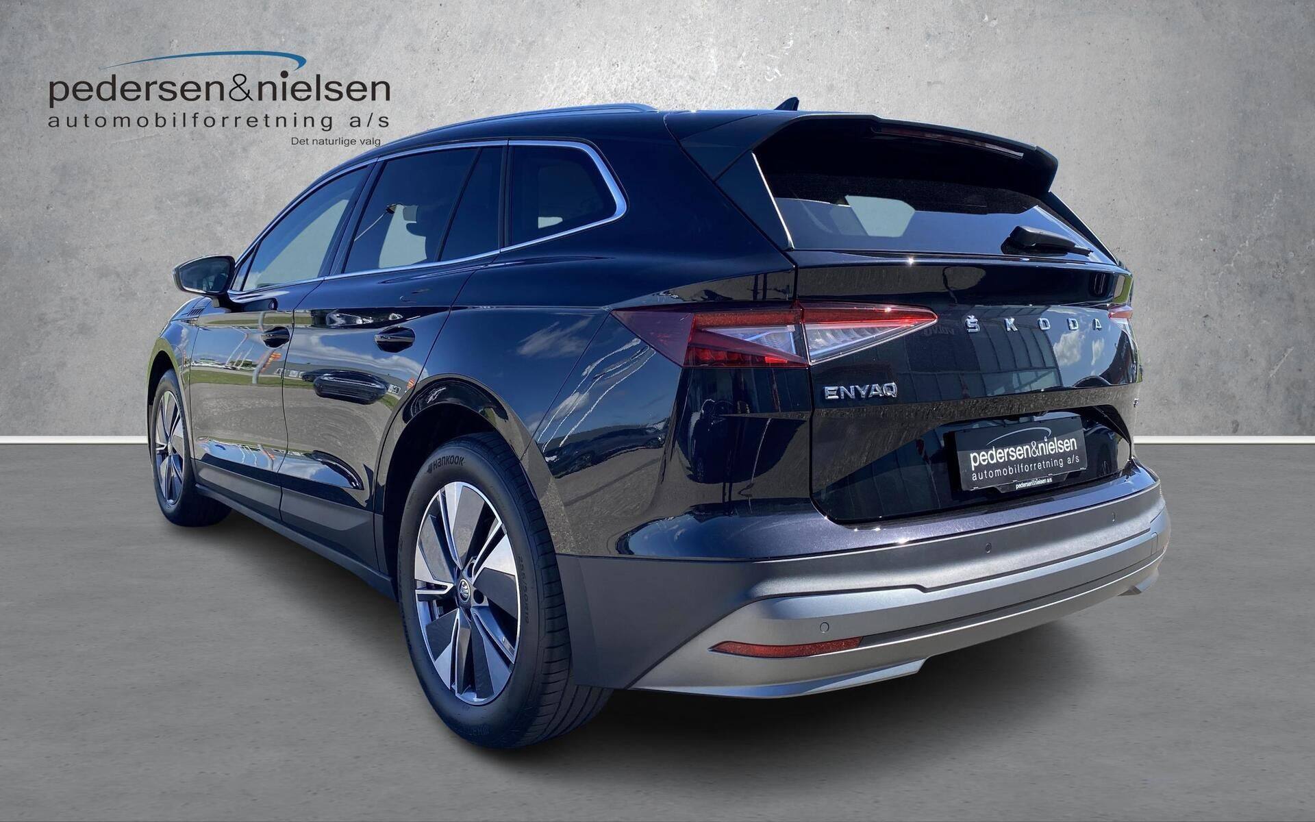 Sort Skoda Enyaq fra 2022