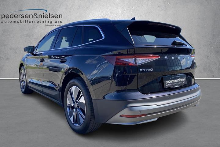 Sort Skoda Enyaq fra 2022
