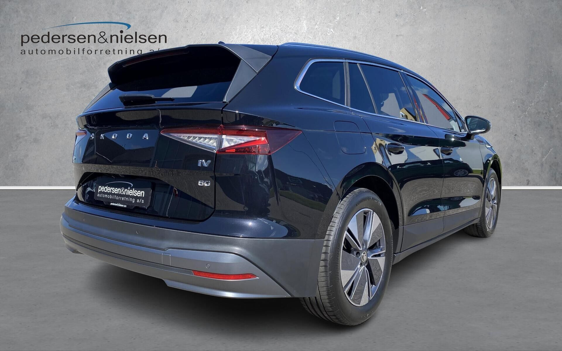 Sort Skoda Enyaq fra 2022