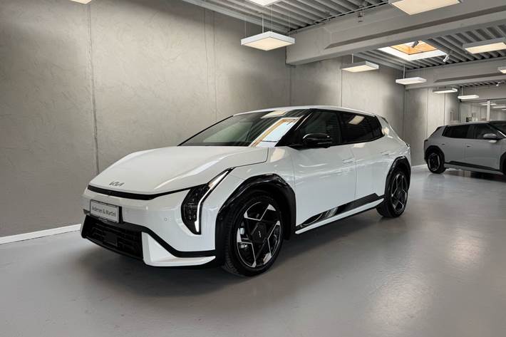 Hvid Kia EV4 fra 2026