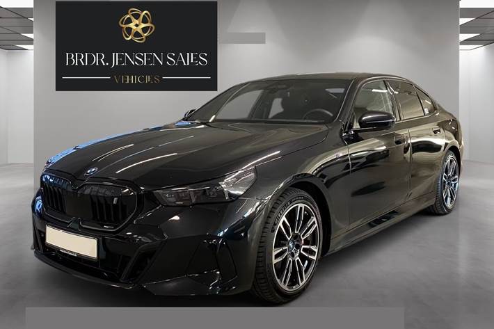 Sort BMW i5 fra 2024