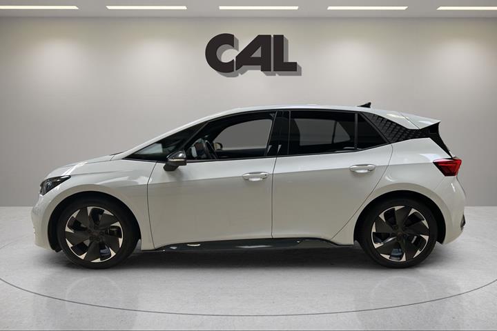 Hvid Cupra Born fra 2025
