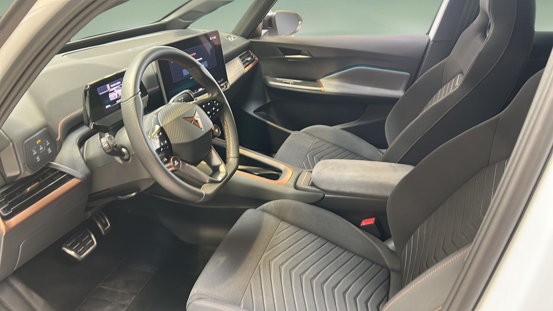 Hvid Cupra Born fra 2025