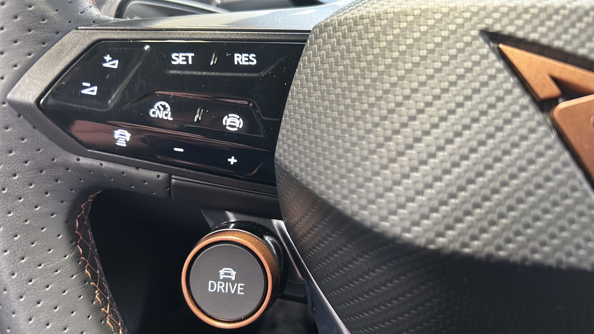Hvid Cupra Born fra 2025