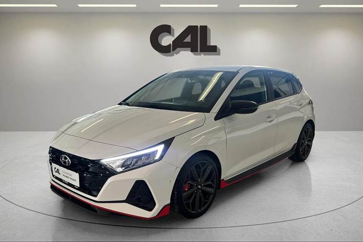 Hvid Hyundai i20 N fra 2023
