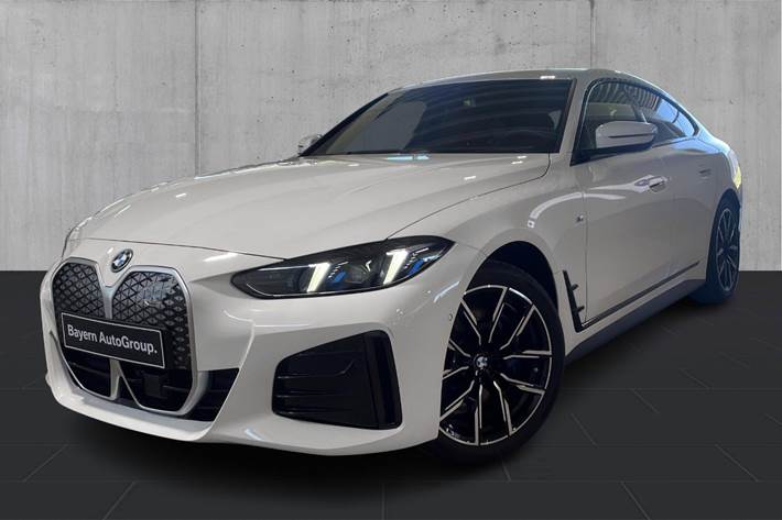 Hvid BMW i4 fra 2025