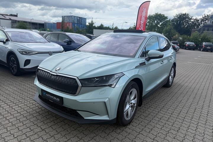 Gul Skoda Enyaq fra 2021 set udefra