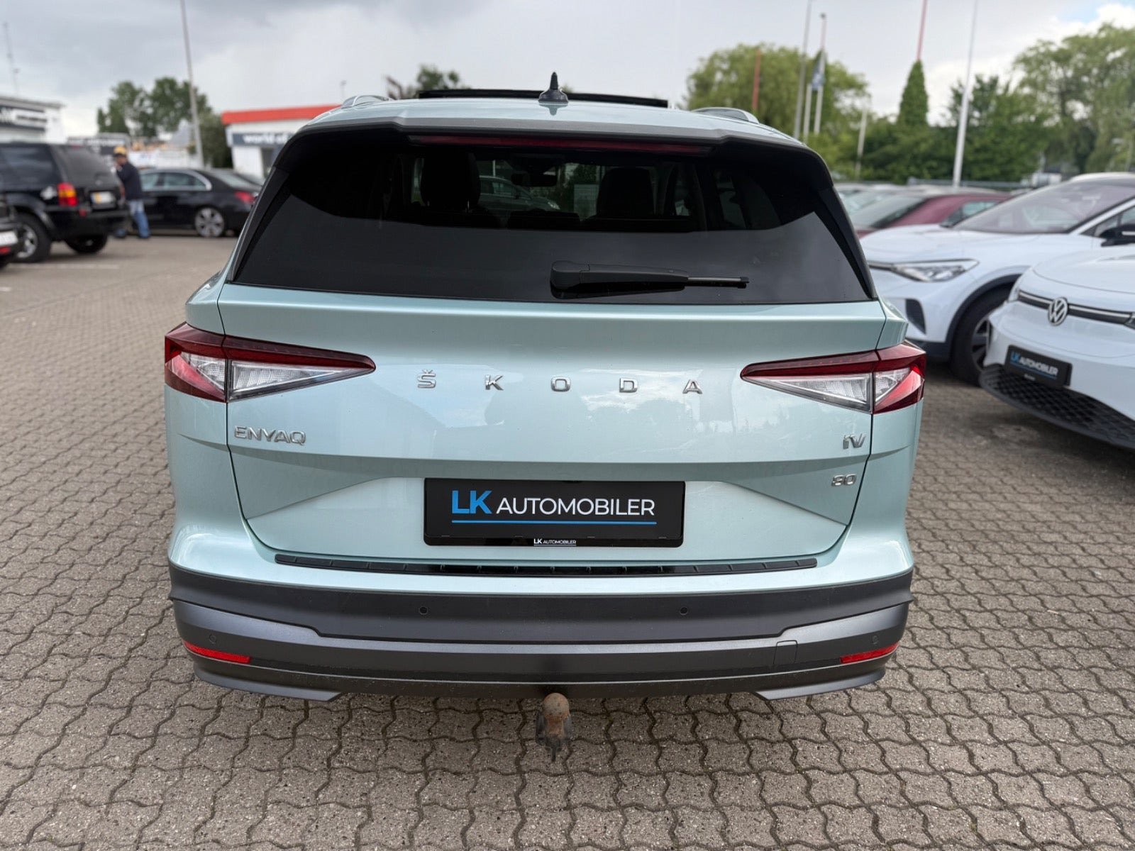 Gul Skoda Enyaq fra 2021