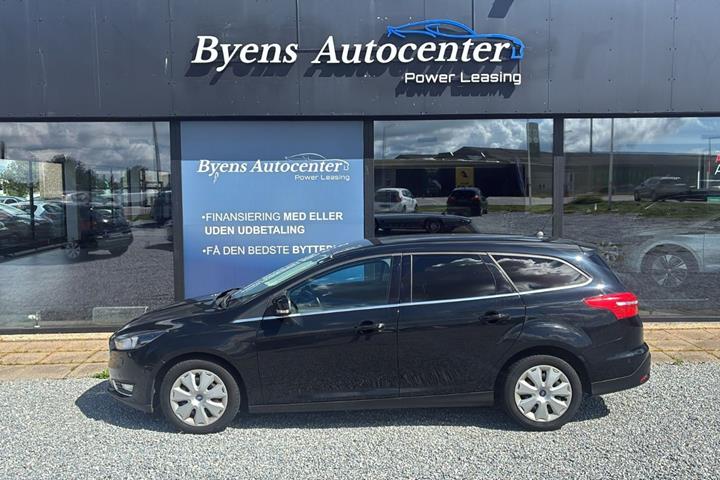 Sort Ford Focus fra 2017