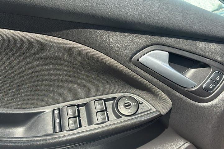 Sort Ford Focus fra 2017