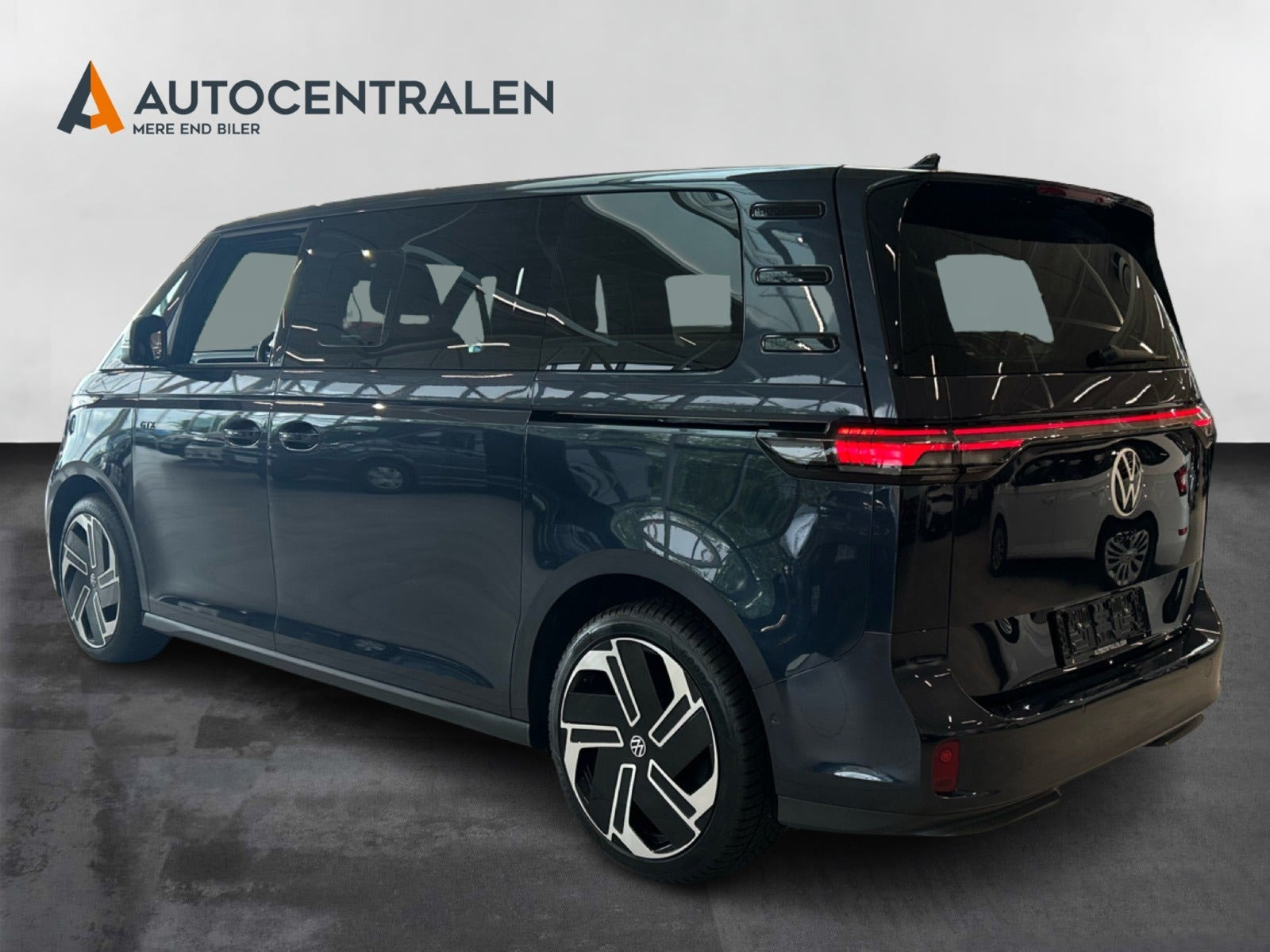 Blå VW ID.Buzz fra 2026