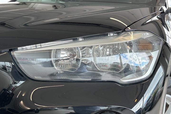 Sort BMW X1 fra 2018