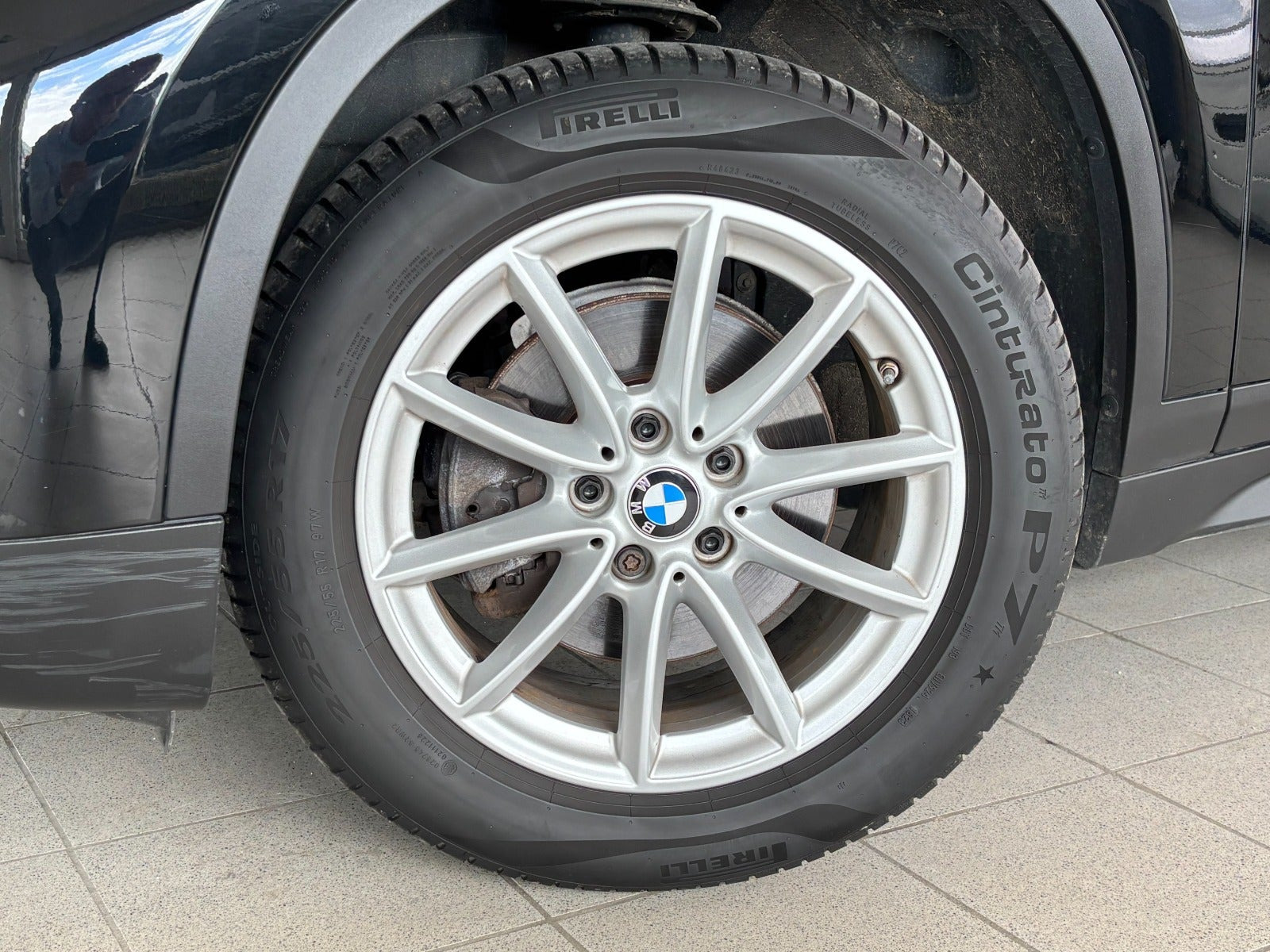Sort BMW X1 fra 2018