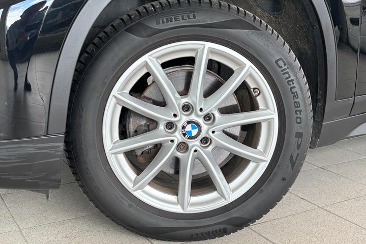Sort BMW X1 fra 2018