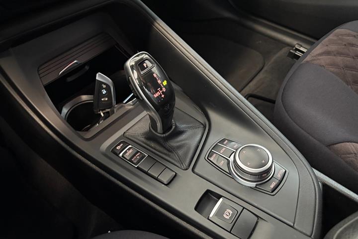 Sort BMW X1 fra 2018