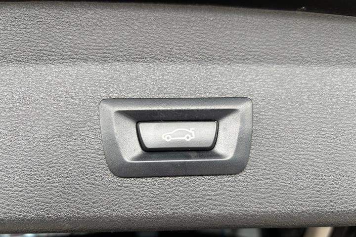 Sort BMW X1 fra 2018