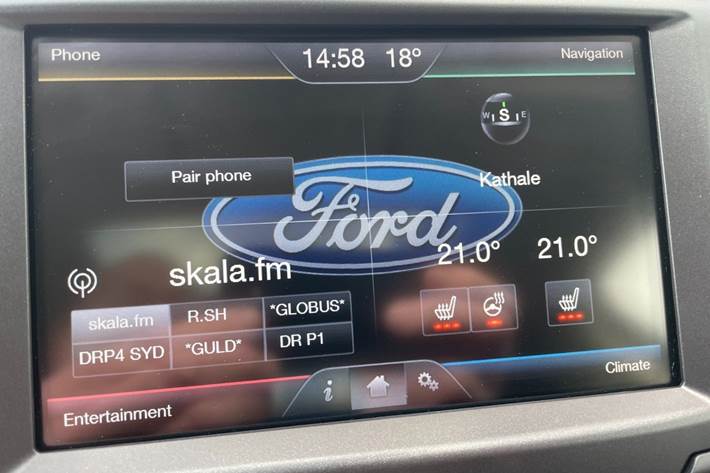 Grå Ford Mondeo fra 2016
