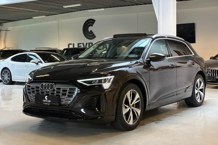 Brun Audi Q8 e-tron fra 2024