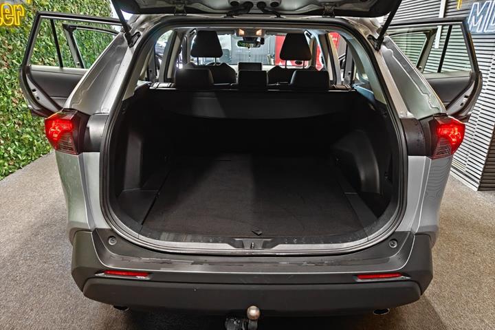 undefined Toyota RAV4 fra 2020