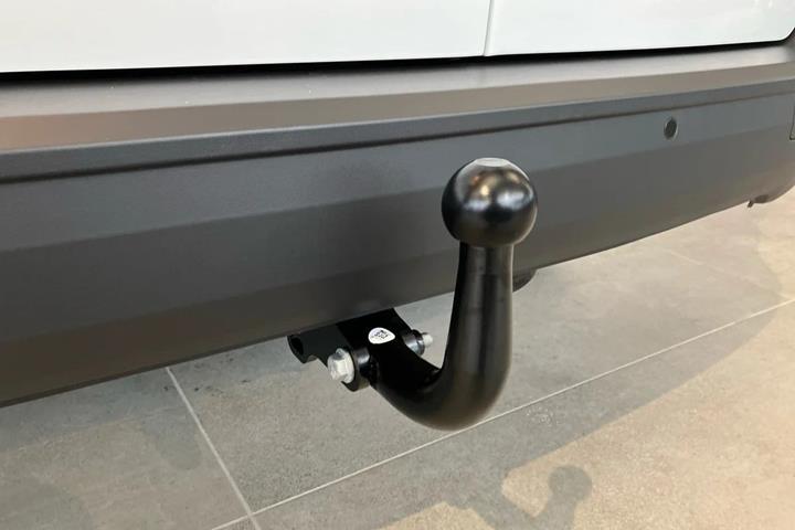 Hvid VW Caddy fra 2026