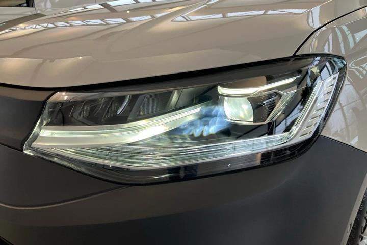 Hvid VW Caddy fra 2026