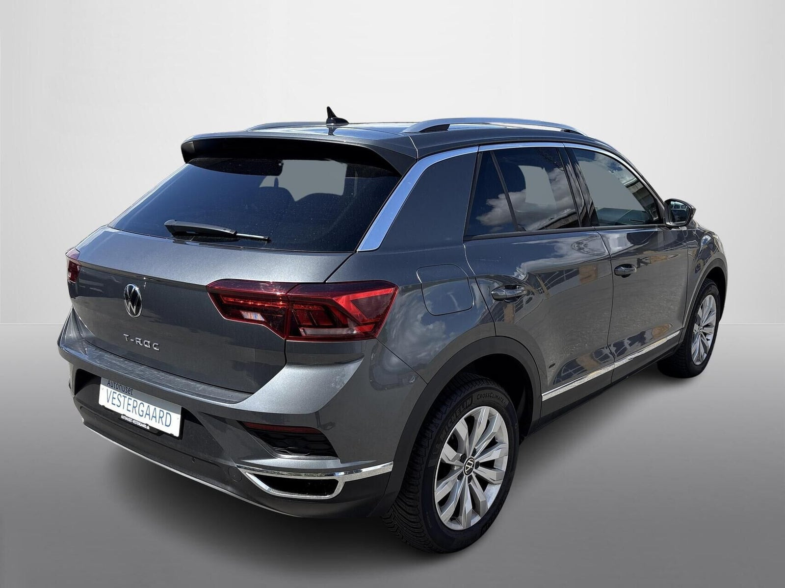 Grå VW T-Roc fra 2022