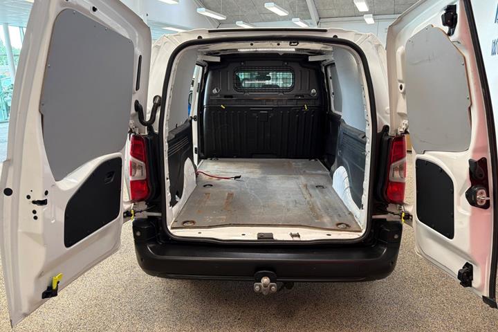 Hvid Citroën Berlingo fra 2021