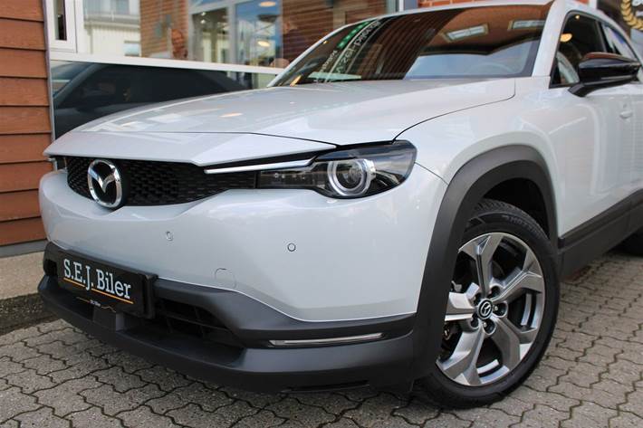 Hvid Mazda MX-30 fra 2021