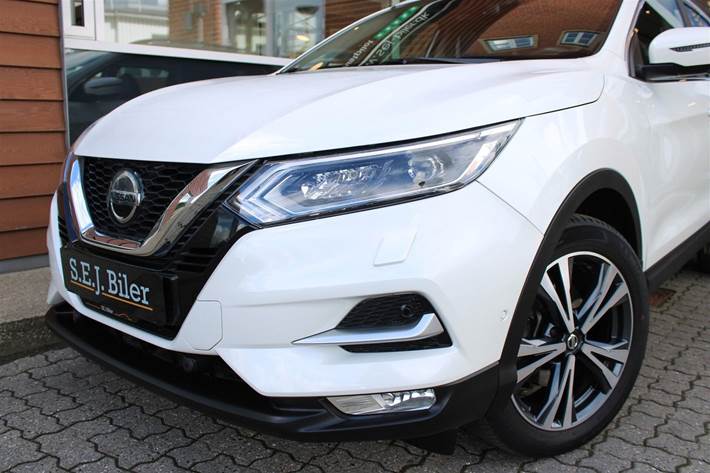 Hvid Nissan Qashqai fra 2019