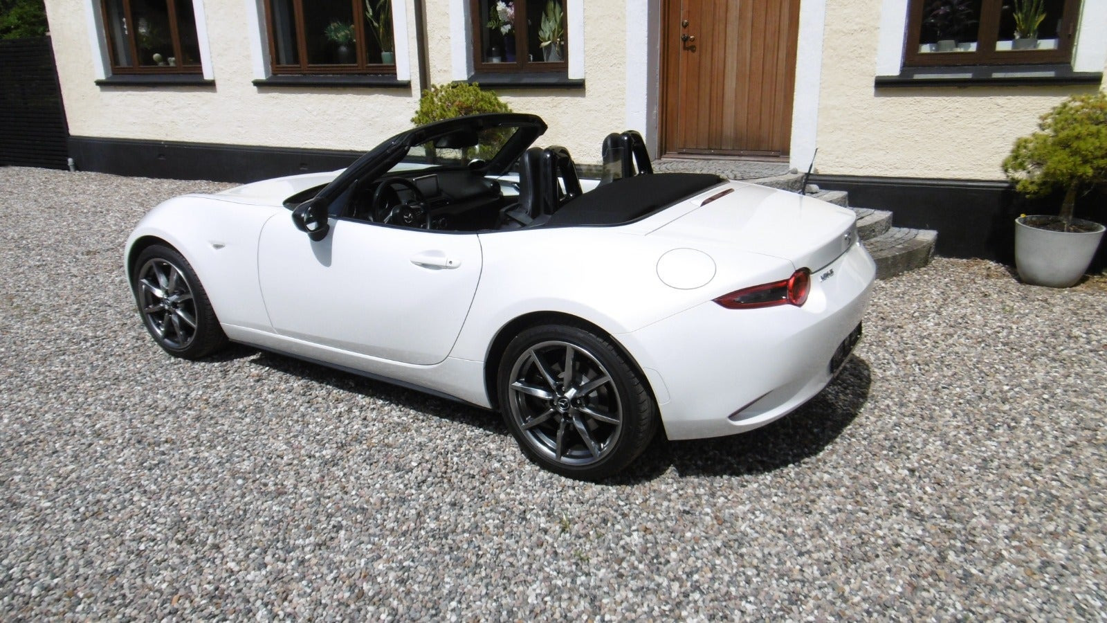 Hvid Mazda MX-5 fra 2015