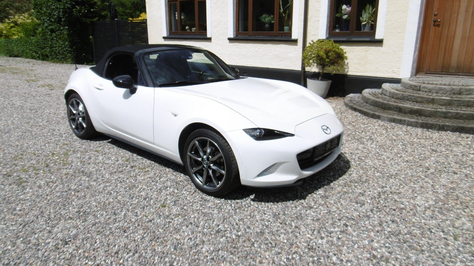 Hvid Mazda MX-5 fra 2015