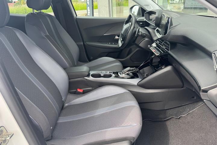 undefined Peugeot 2008 fra 2020