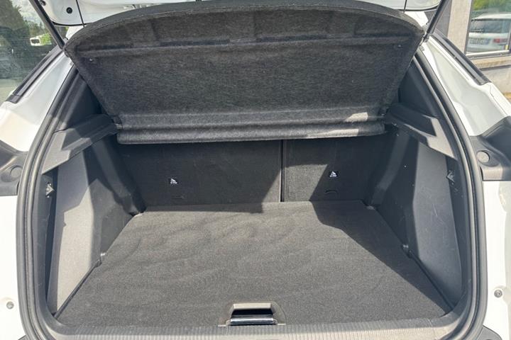 undefined Peugeot 2008 fra 2020
