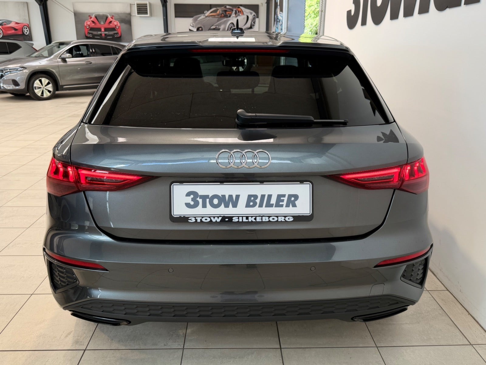 Grå Audi A3 fra 2021