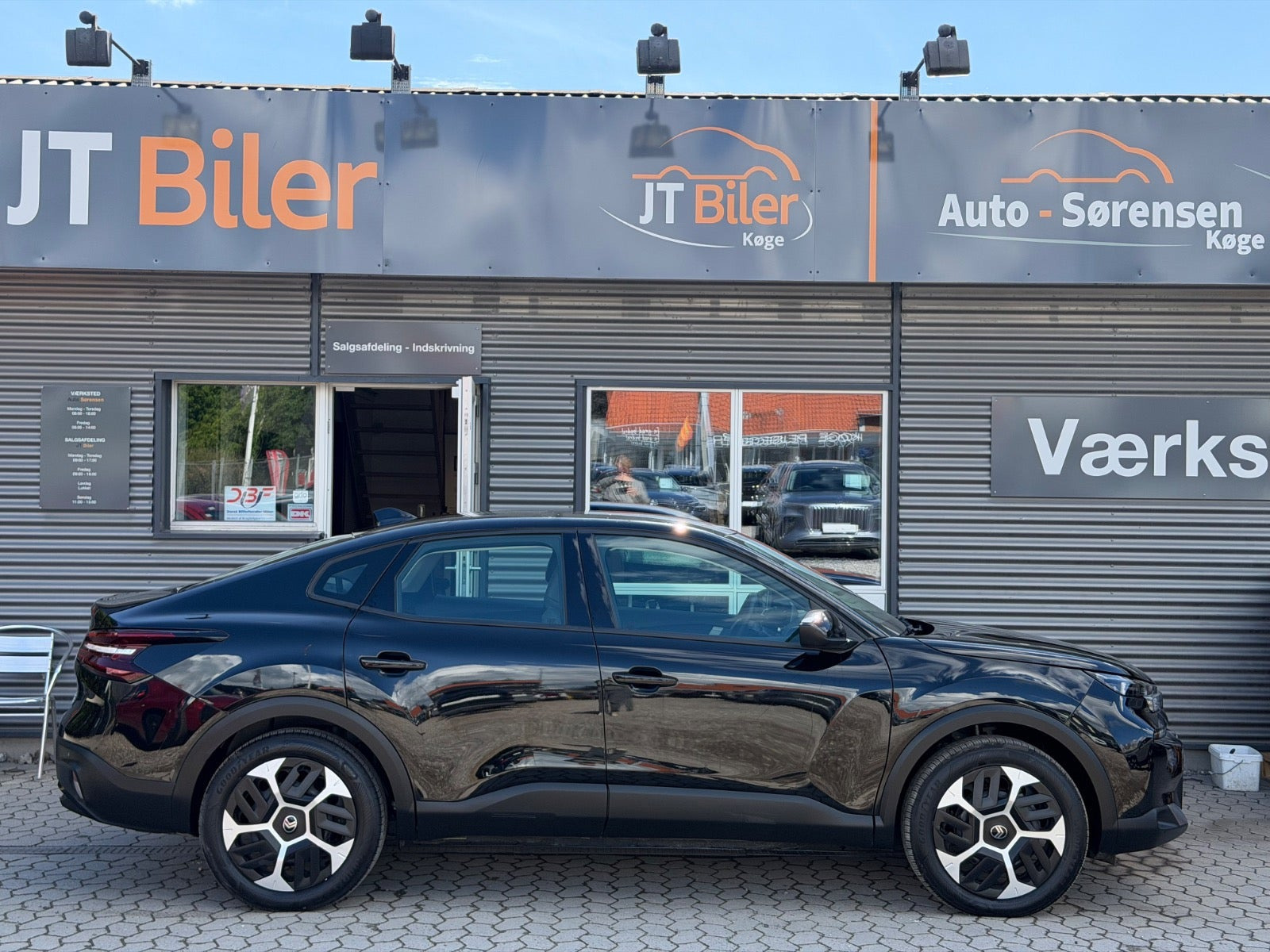 Sort Citroën ë-C4 X fra 2025