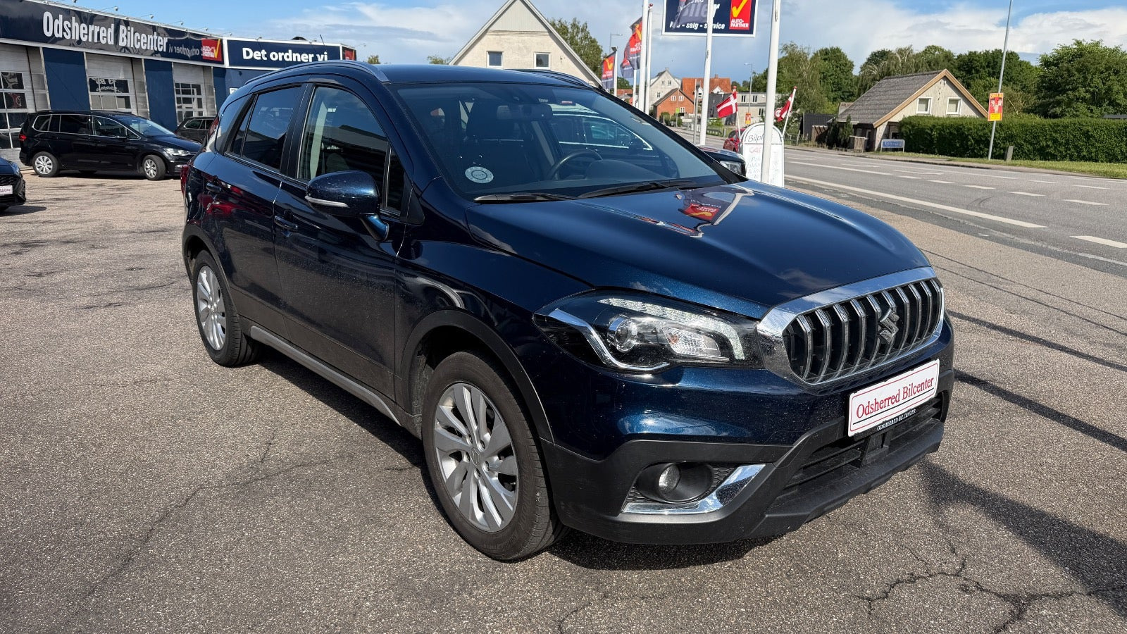 Blå Suzuki S-Cross fra 2020