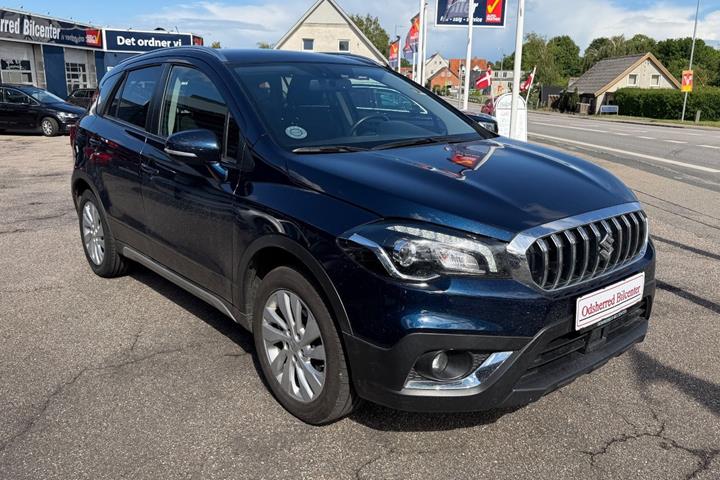 Blå Suzuki S-Cross fra 2020