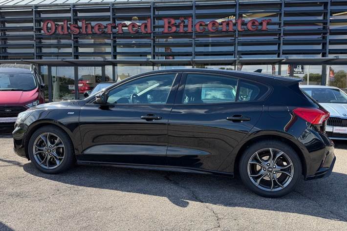 Sort Ford Focus fra 2019